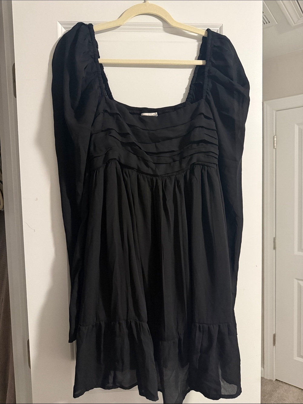 Abercrombie black dress